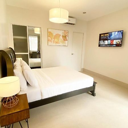 Harman Suites Moalboal Exteriör bild