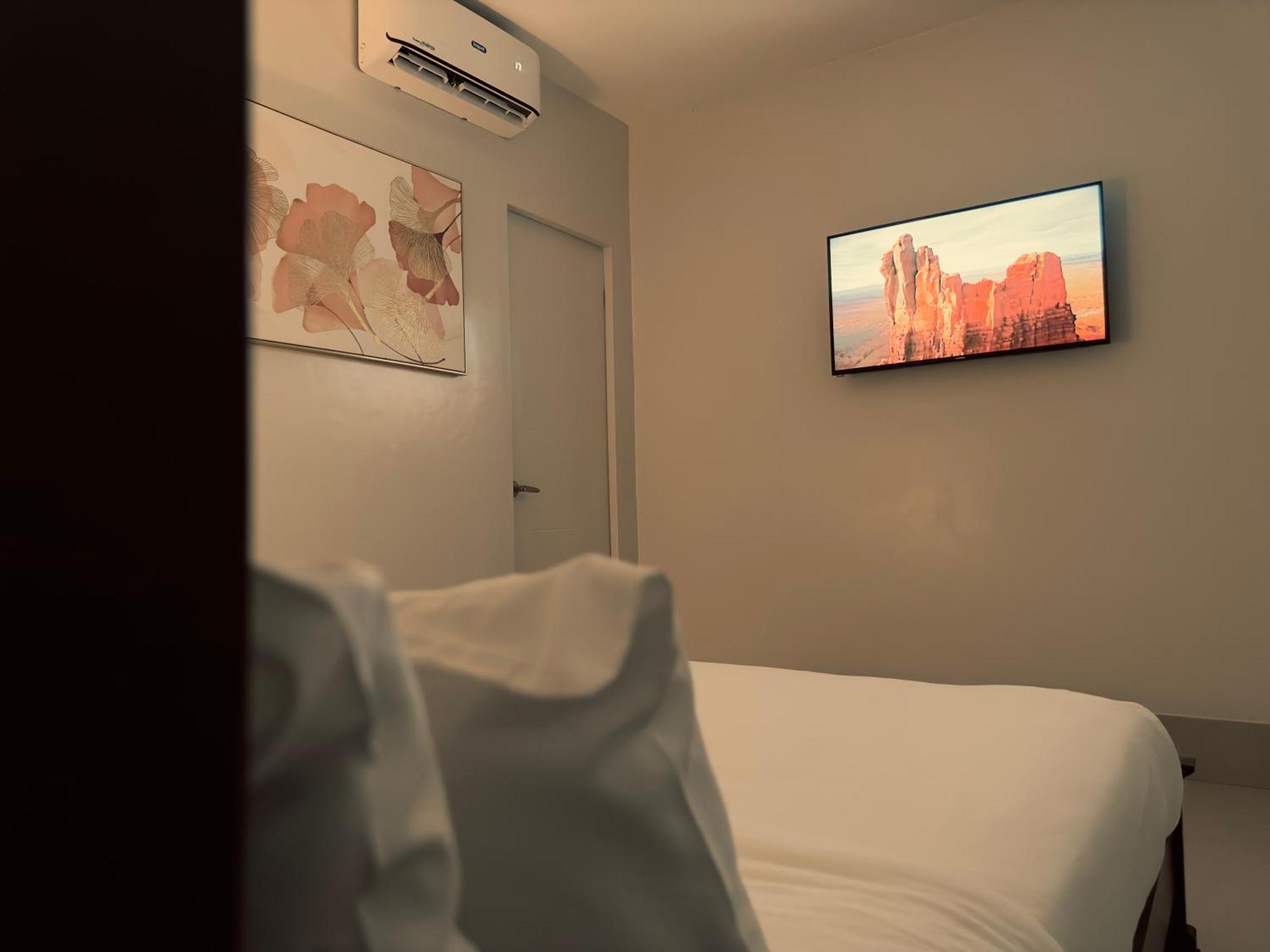 Harman Suites Moalboal Exteriör bild