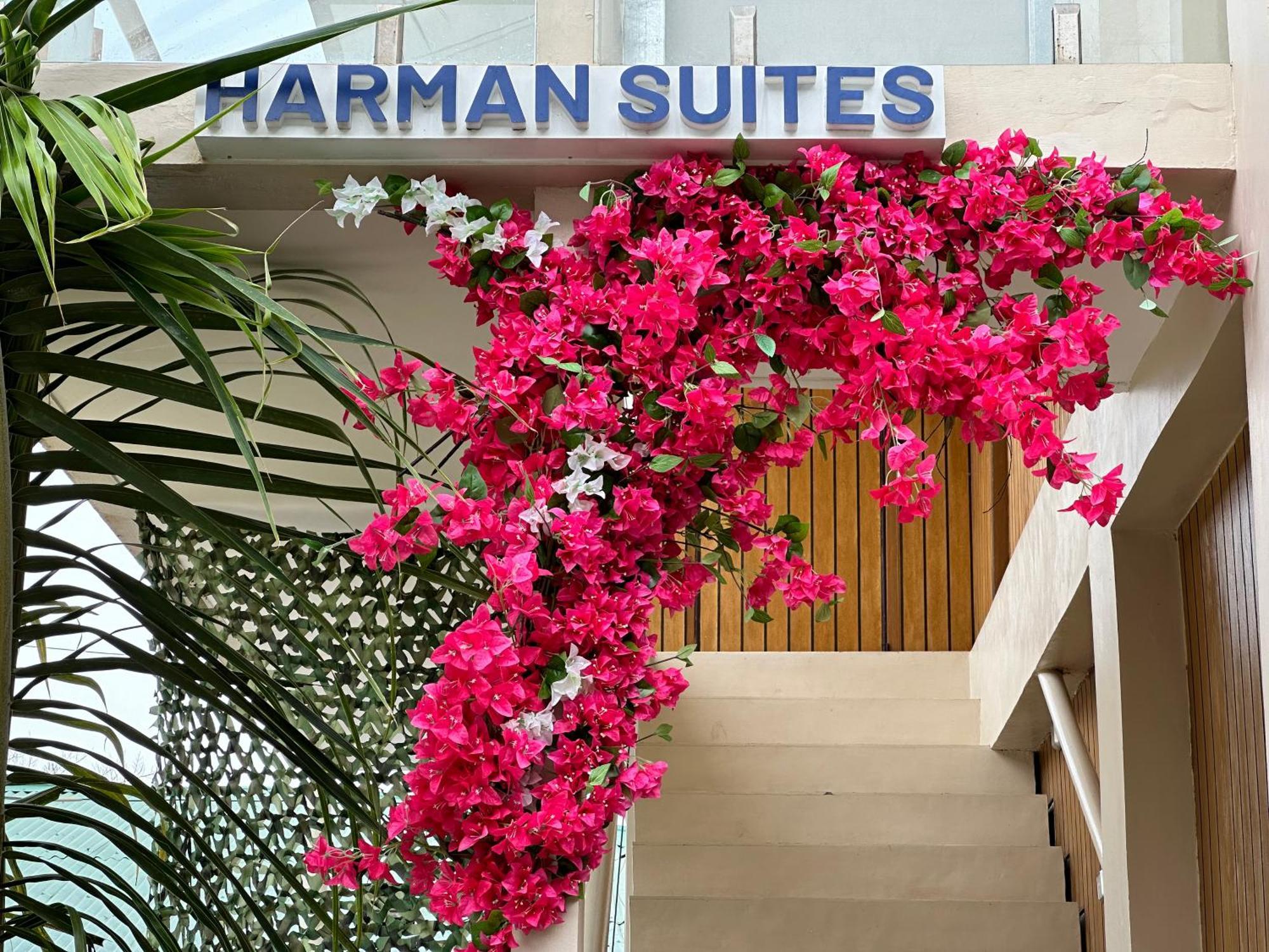 Harman Suites Moalboal Exteriör bild